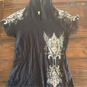 Y2K Womens Black Short-Sleeve Hooded Tee with Ornate Metallic Graphic